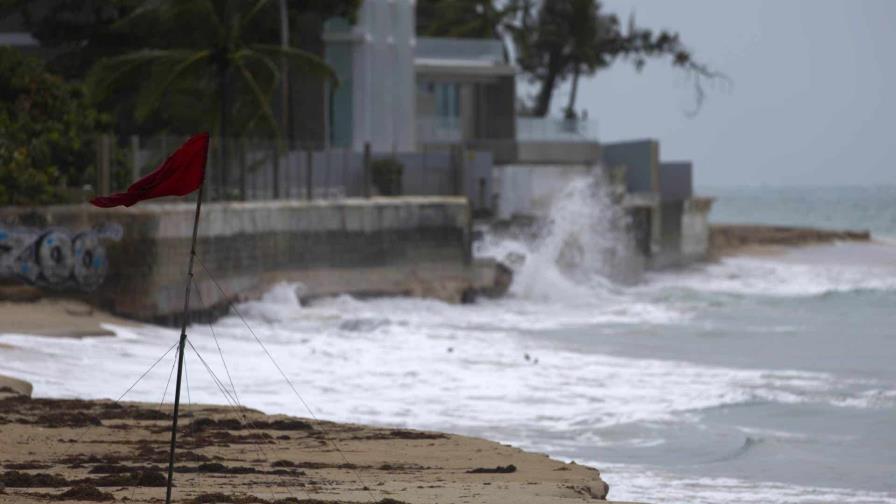 Casi un millón de personas sin luz en Puerto Rico por la tormenta Ernesto