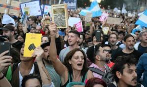 Universitarios argentinos en huelga por salarios bajo la línea de la pobreza