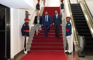 El vicepresidente de El Salvador llega para asistir a la juramentación de Abinader