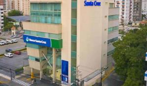 Fitch Ratings califica con A+ (dom) al Banco Santa Cruz