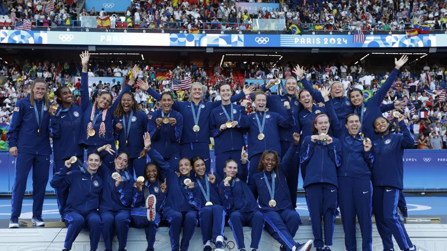 Selección femenina de Estados Unidos reclama el primer lugar de la FIFA tras ganar el oro olímpico