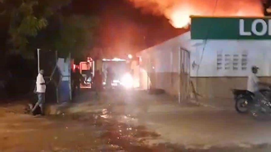 Incendio consume varias casas en Loma Castañuelas Montecristi