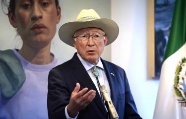 Ken Salazar respalda algunos puntos de la reforma al Poder Judicial -  Diario Libre