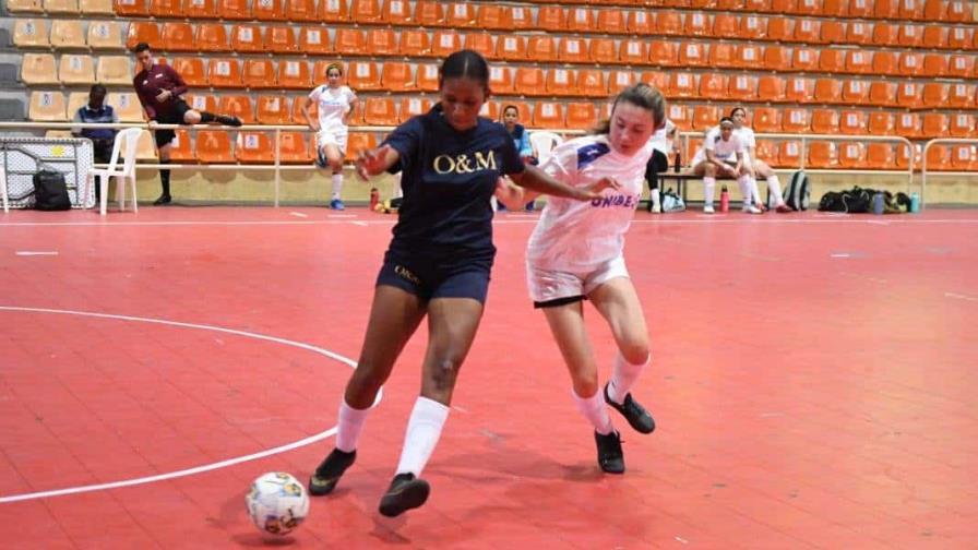 UNPHU, O&M y PUCMM ganan en el futsal femenino universitario