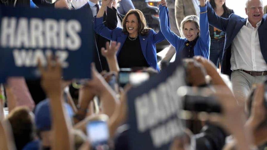 Kamala Harris llega a Pensilvania con la intención de convencer a los indecisos 