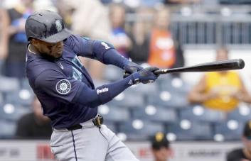 Robles pegó dos hits y Marineros rompen racha de 5 derrotas con victoria ante Piratas