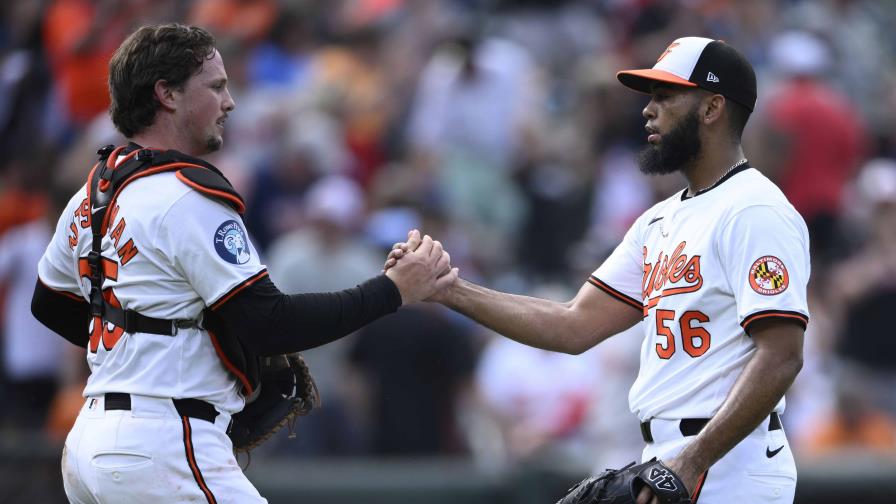 Suárez nuevamente clave para los Orioles que vencen 4-2 a Medias Rojas