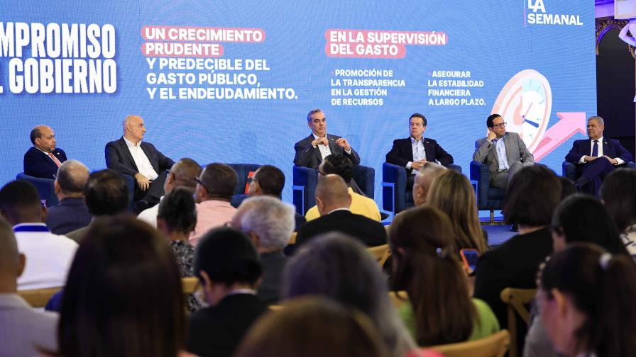 Abinader afirma que con ley de Responsabilidad Fiscal se reducirá acumulación de deuda