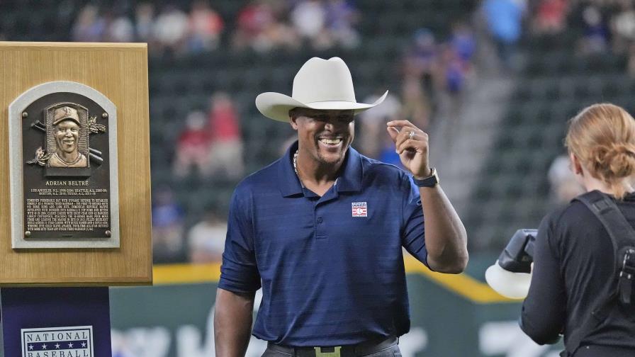 Adrián Beltré tendrá su estatua en el estadio de los Rangers en 2025