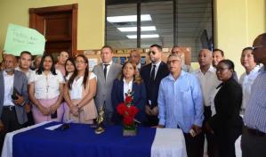 Denuncian facción de Trajano Vidal pretende ocupar oficinas del CARD en Santiago