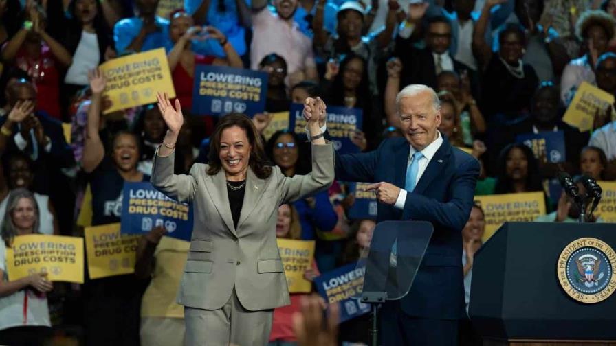 Biden pasa el testigo a Harris y será el protagonista al inicio de la convención demócrata