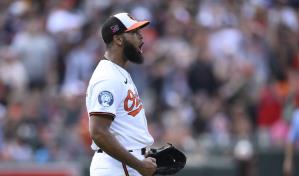 Seranthony Domínguez; la tabla de salvación del relevo de los Orioles