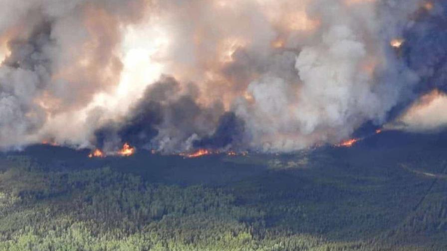 Incendios forestales en Canadá afectan a la calidad del aire en Europa, según Copernicus