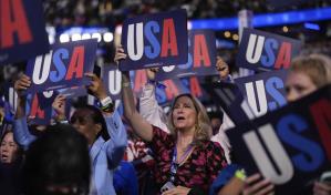 Los Obama llegan a la Convención Nacional Demócrata para apoyar a Kamala Harris