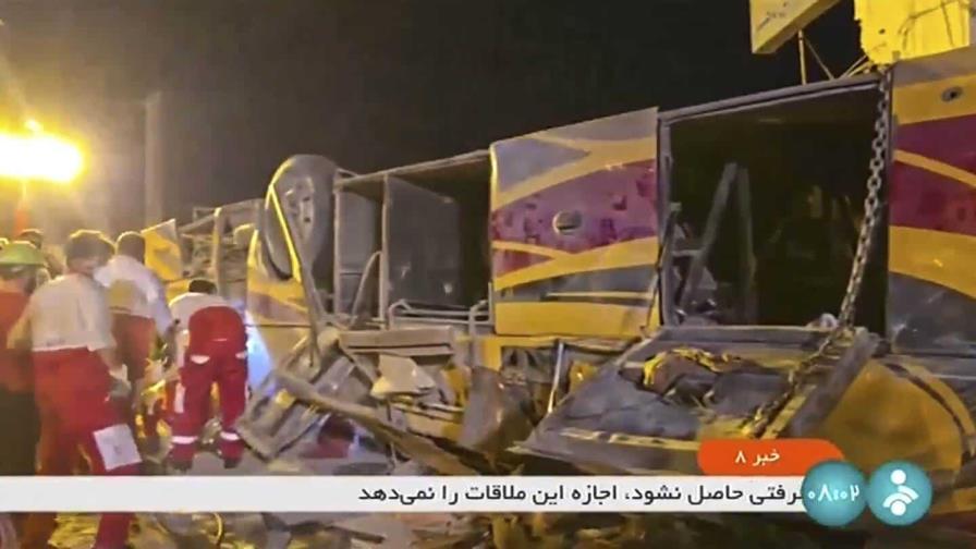 Al menos 28 muertos en Irán tras estrellarse un autobús de peregrinos paquistaníes