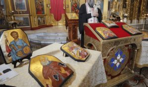 Ucrania prohíbe las iglesias vinculadas a Rusia para proteger su independencia espiritual