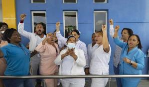 El éxodo de enfermeras provoca escasez de estas profesionales