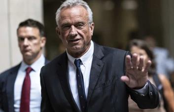 RFK Jr. programa declaraciones para el viernes y aviva especulación de que podría declinar por Trump
