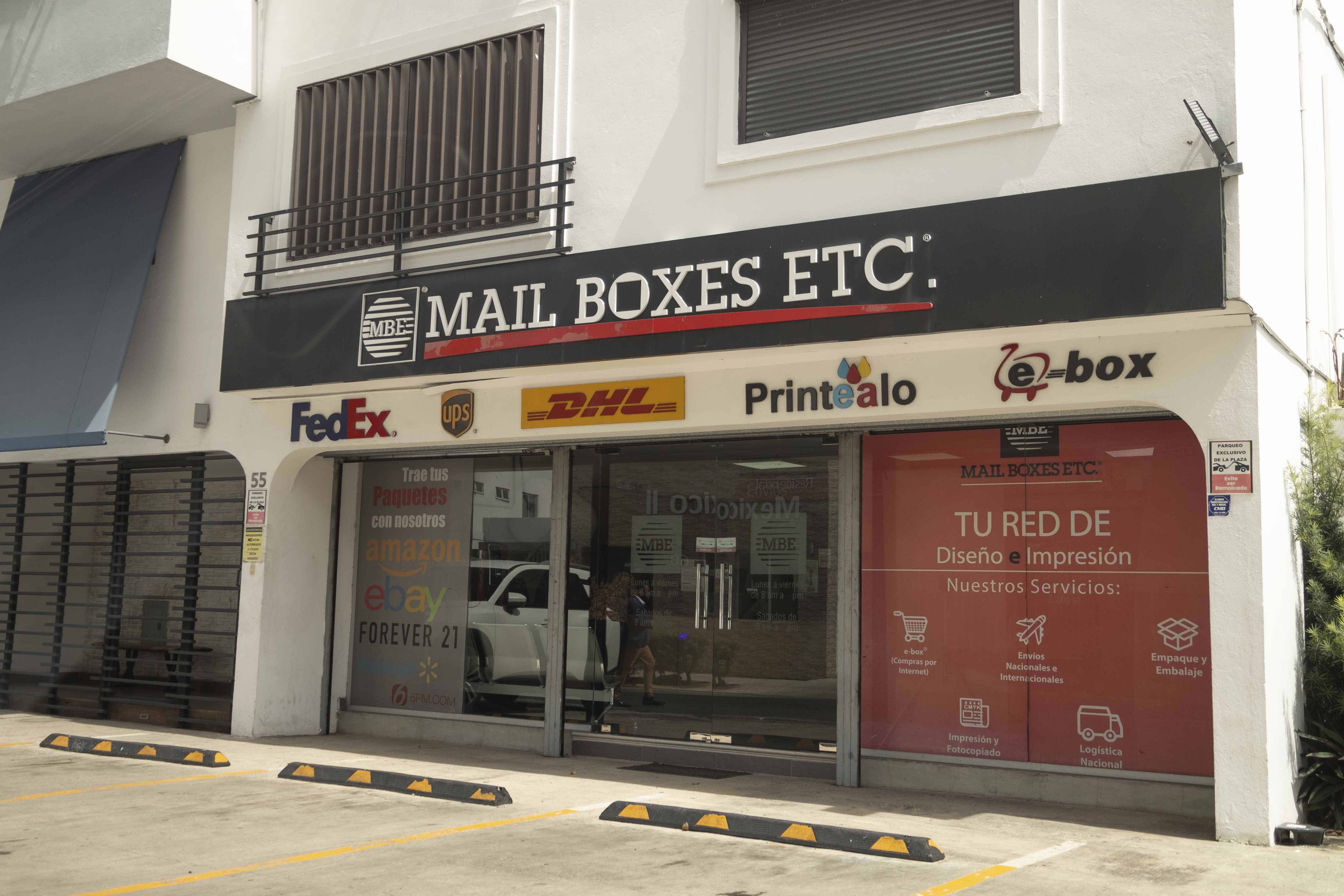 Sucursal de Mail Boxes etc. en Gascue.