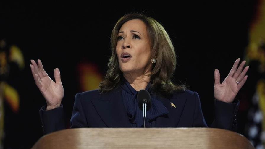 Kamala Harris: Se puede regularizar a los migrantes indocumentados y proteger la frontera