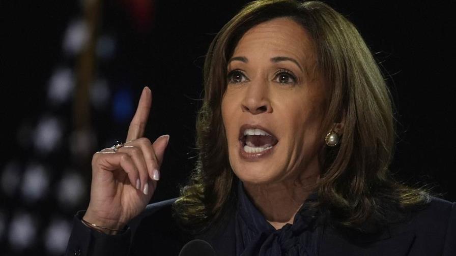 La vicepresidenta Kamala Harris urge a militares a proteger a los venezolanos en carta a opositores