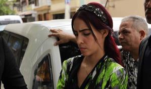 Mujer se siente frustrada por el proceso judicial en contra de imputados por la muerte de su hija