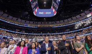 La inmigración: el tema central del tercer día de convención demócrata en Chicago