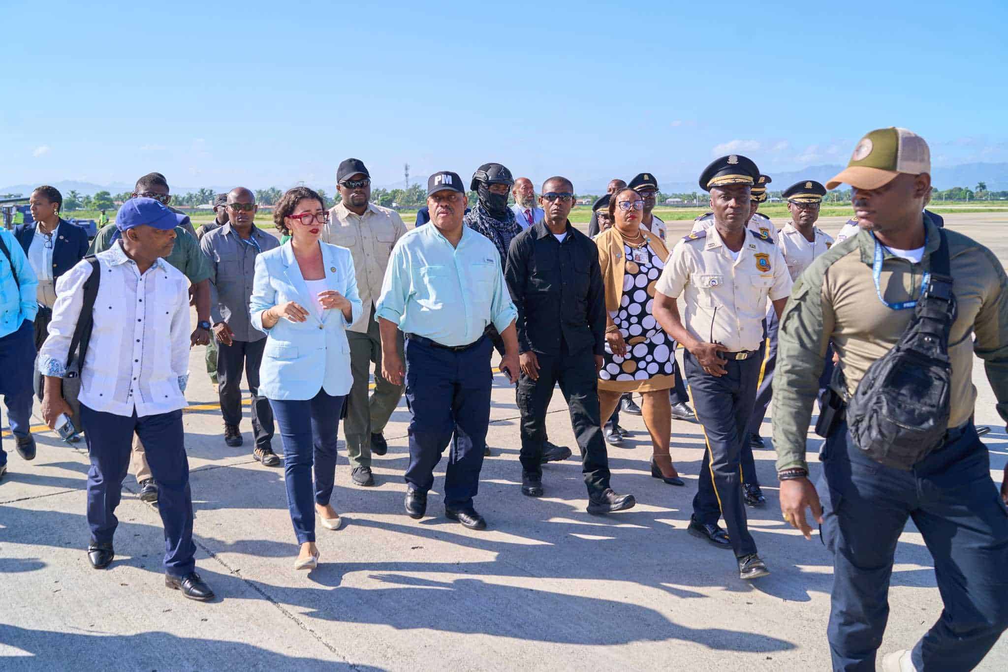 El primer ministro de Haití, Garry Conille, visita Cabo Haitiano.