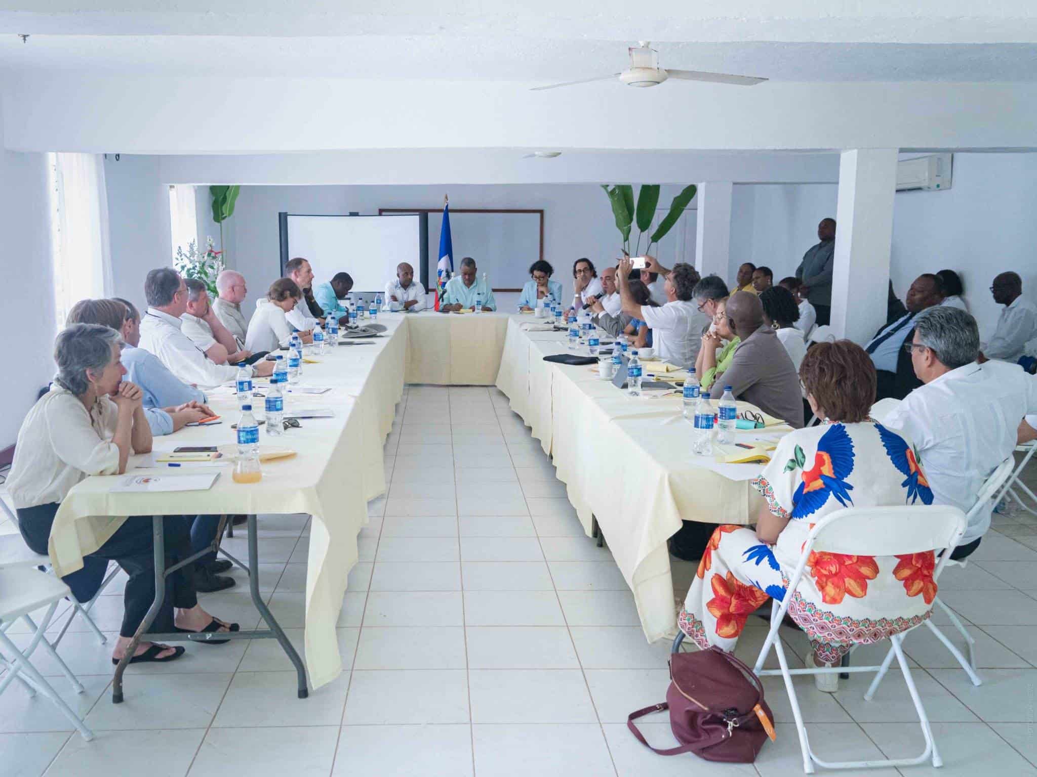 El primer ministro de Haití, Garry Conille, visita Cabo Haitiano.