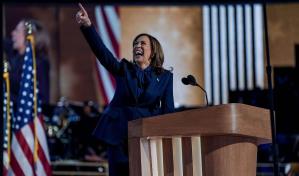 Kamala Harris hace historia al aceptar la nominación del Partido Demócrata a la Casa Blanca