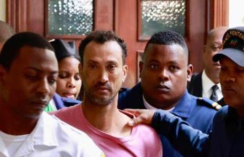 Dictan prisión preventiva contra hombre acusado de matar a expareja en hotel de la Zona Colonial