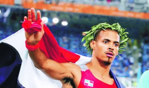 Félix Sánchez celebra hoy el primer oro olímpico de República Dominicana en Atenas 2004