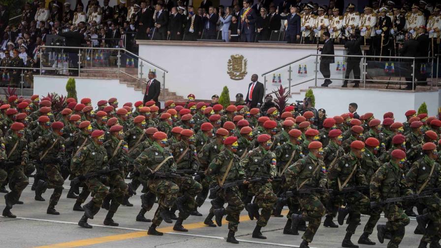 La Fuerza Armada de Venezuela ratifica absoluta lealtad y subordinación a Nicolás Maduro