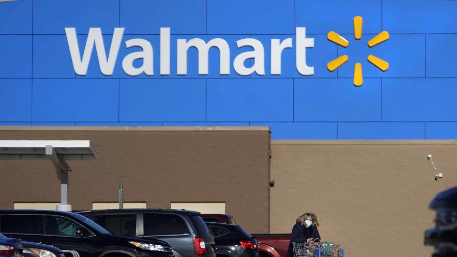 Walmart retira jugo de manzana en 25 estados debido a niveles de arsénico