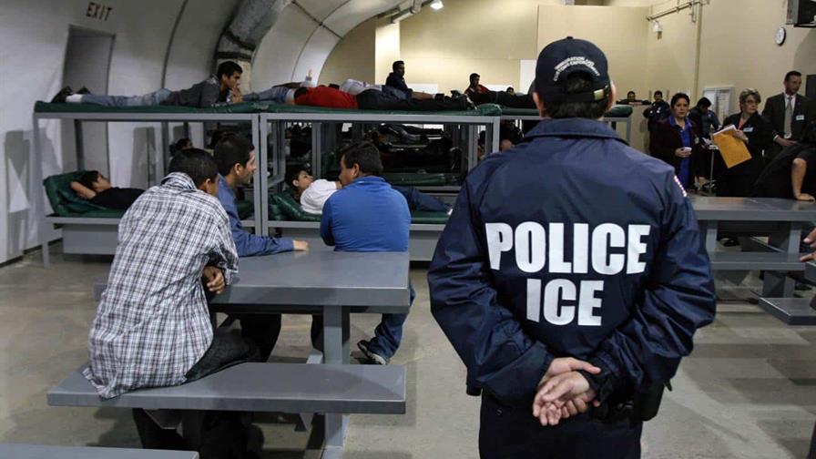 Exinstructor de ICE asegura que Gobierno de Trump redujo cursos de formaci&oacute;n de agentes