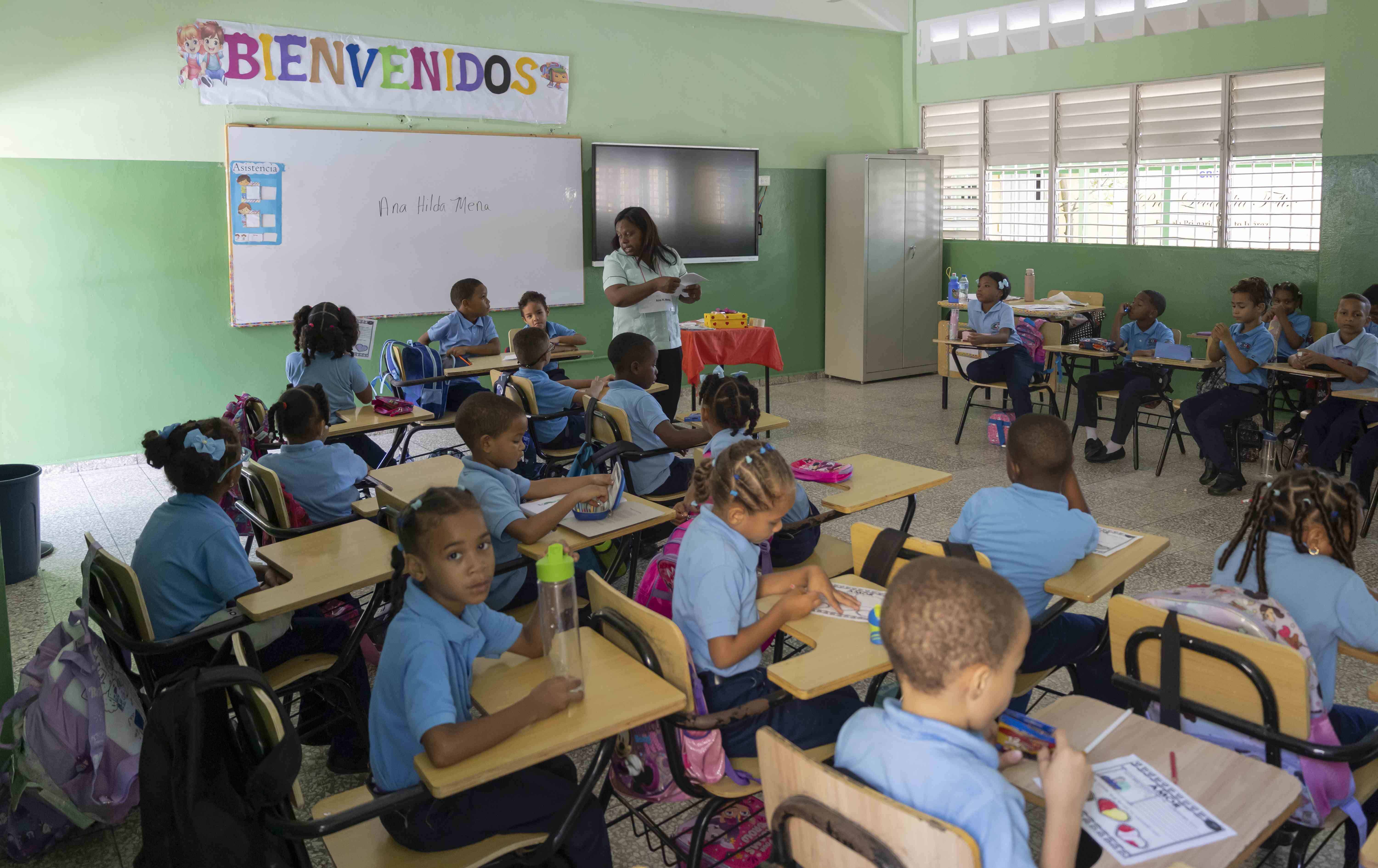 Estudiantes en la Escuela Primaria Benito Juárez.