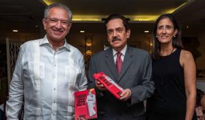 Víctor Grimaldi pone en circulación la segunda versión del libro Tumbaron al Jefe