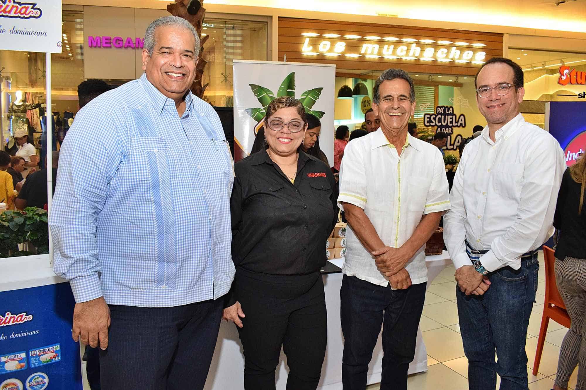 Pedro Vargas, Wendy Aquino, Jesús Moreno y Edgar Vélez.