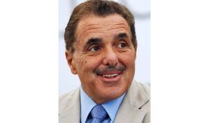 Fallece el fundador de Barnes & Noble, la mayor cadena de librerías de Estados Unidos