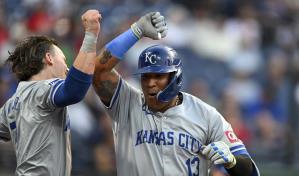 Pérez revienta grand slam, produce 6, y Reales barren a los Guardianes, acercándose en la Central