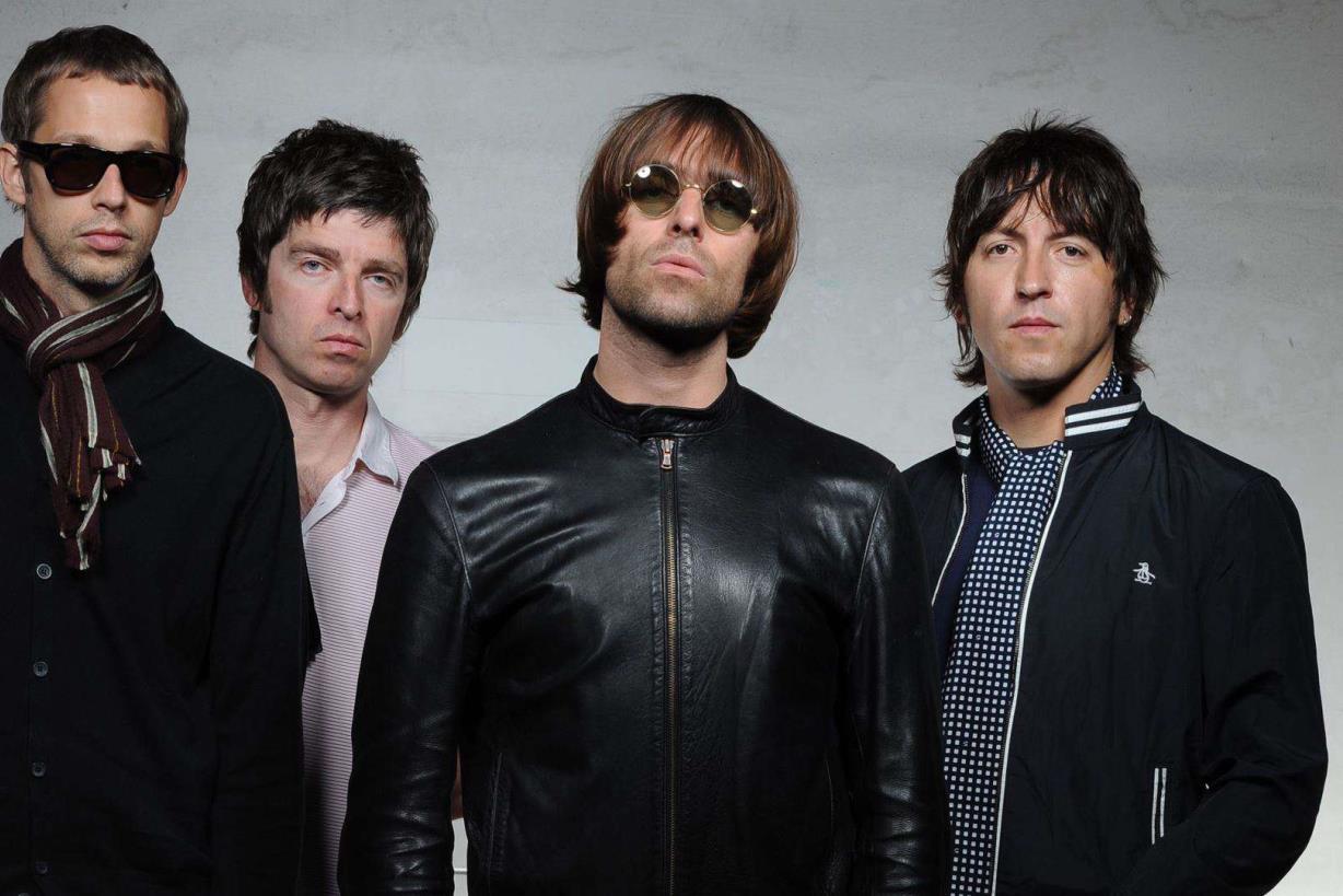 10 canciones de la emblemática banda Oasis que deberías conocer más allá de Wonderwall