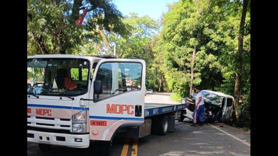 Seis lesionados por choque entre una patana y una camioneta en la carretera Piedra Blanca-Maimón