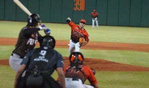 El panameño Paolo Espino regresa con los Toros del Este