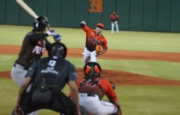 El panameño Paolo Espino regresa con los Toros del Este