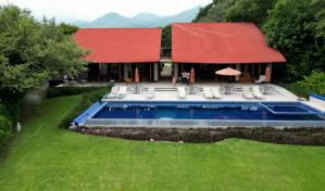 Envejecer entre amigos, el tesoro que hallaron adultos mayores en México