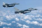 Un avión de combate F-16 estadounidense se estrella en Ucrania, según medios de EE.UU. Un avión de combate F-16 estadounidense se estrella en Ucrania, según medios de EE.UU.