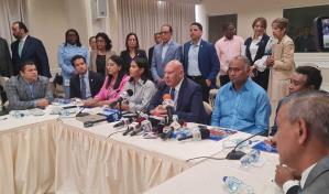 La comisión que estudia reforma constitucional no descarta una consulta pública