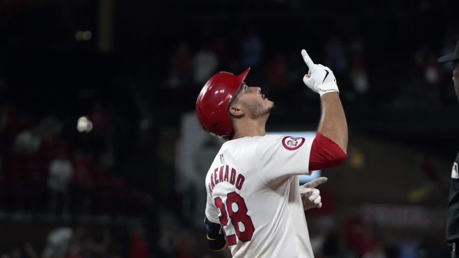 Arenado pega sencillo en la 9na y Cardenales superan 4-3 a Padres