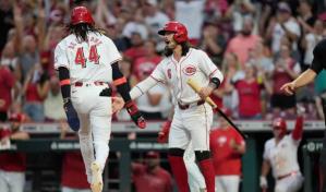 TJ Friedl batea sencillo y Rojos superan 10-9 a Atléticos