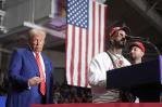 El mejor presidente, Anuel AA y Justin Quiles ofrecen apoyo a Trump en un mitin en Pensilvania El mejor presidente, Anuel AA y Justin Quiles ofrecen apoyo a Trump en un mitin en Pensilvania